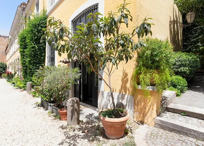 Apartment Margutta Mews Rome